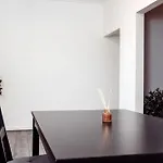 Mid Street Retreat, Steps From The Beach,