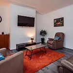 Ferienhaus Mid Street Retreat, Steps From The Beach, Whitehaven