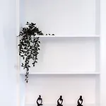 Mid Street Retreat, Steps From The Beach, בית נופש ווייט הייבן